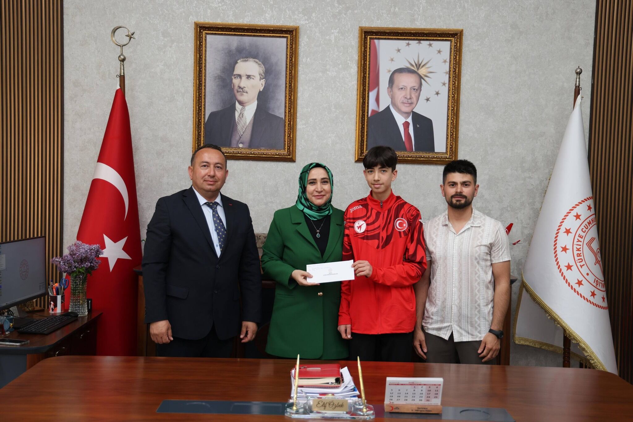 Milli Takım Yolundaki Sporcuya Müdür Özbek’ten Destek 2
