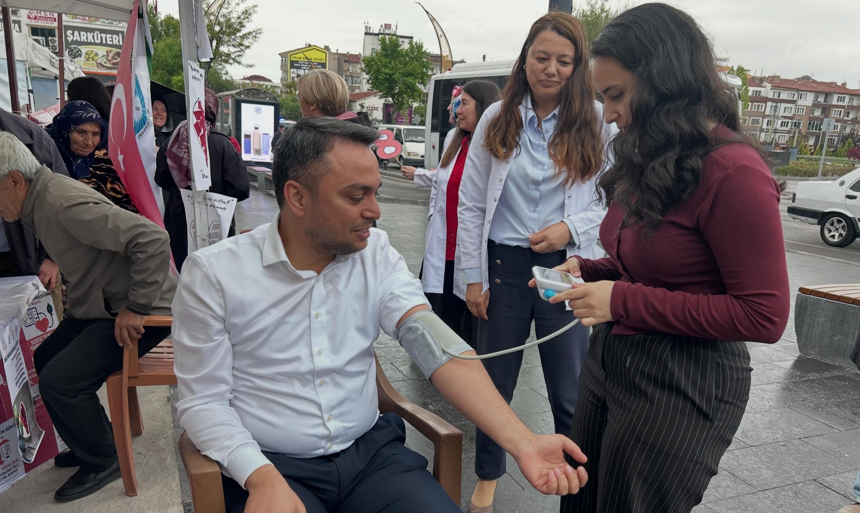 Niğde'de Hipertansiyon Farkındalık Etkinliği 3
