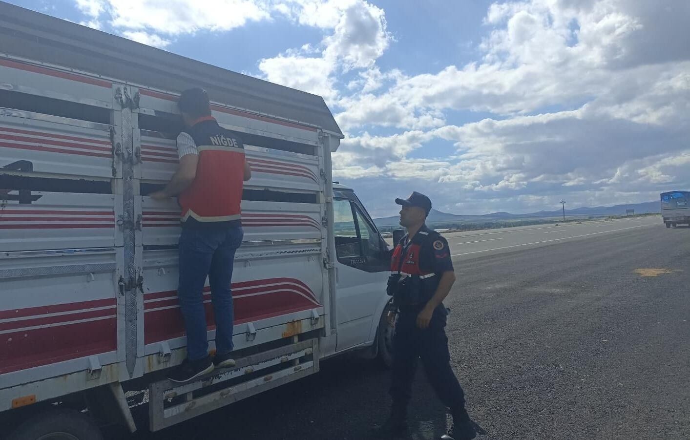 Veterinerler Kurban Denetimi Için Sahada 2