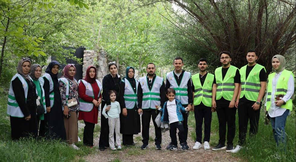 Ak Parti’den Çevre Gününde Yeşil Gelecek Mesajı 2