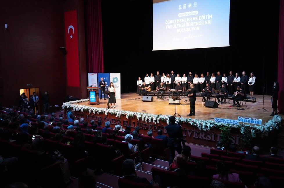 Yelkenci Bir Tarafta Beceri Örgüsü, Diğer Tarafta Değerler Var 1