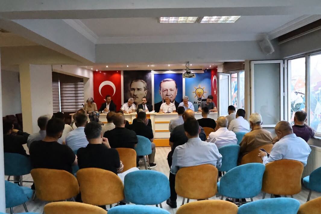 Ak Parti Niğde Yönetim Kurulu Toplandı 2