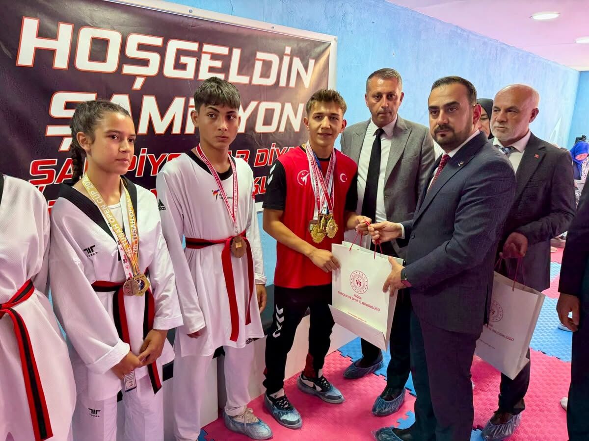 Genç Ve Başarılı Sporculara Protokol Desteği 3