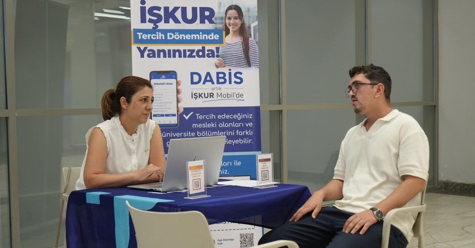Niğde'de Öğrenci Ve Veliler Bilgilendiriliyor 2
