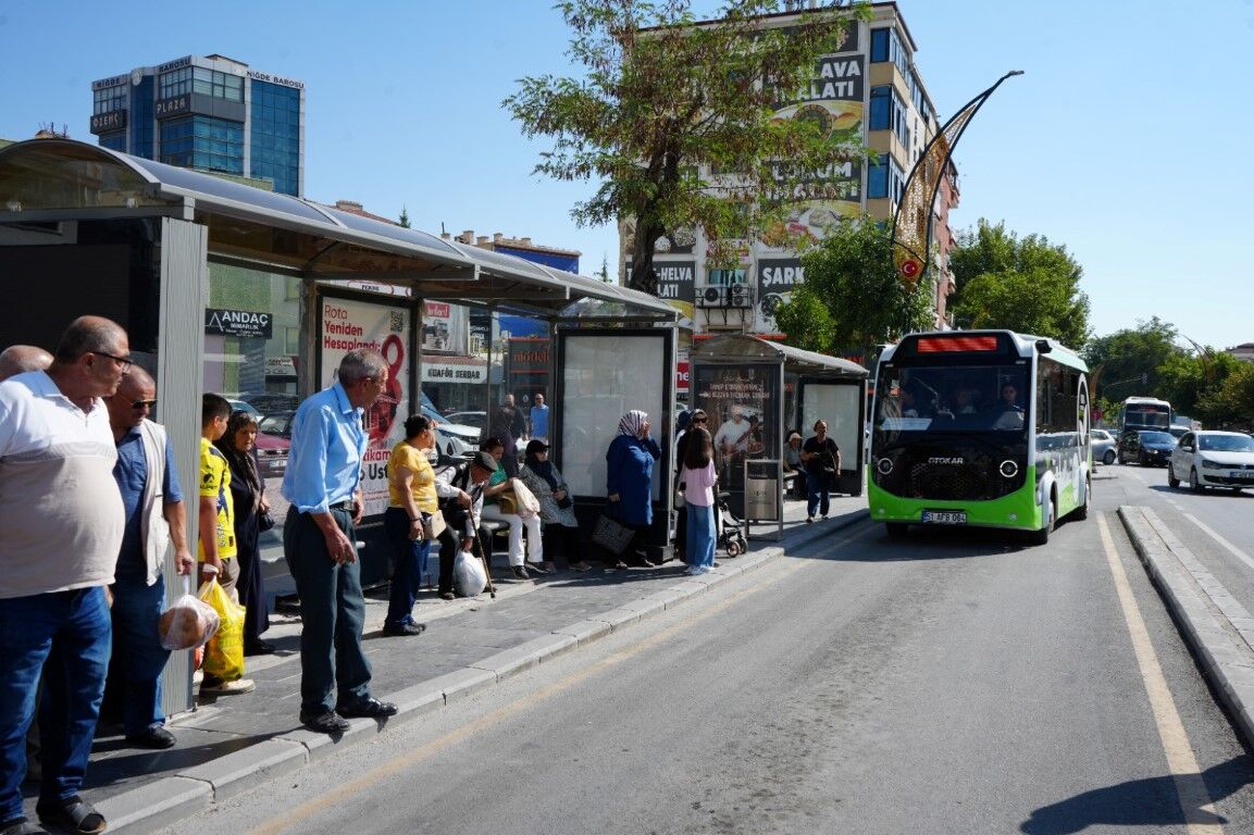 Başkan Özdemir’e ‘Çevreci Başkan’ Plaketi 2