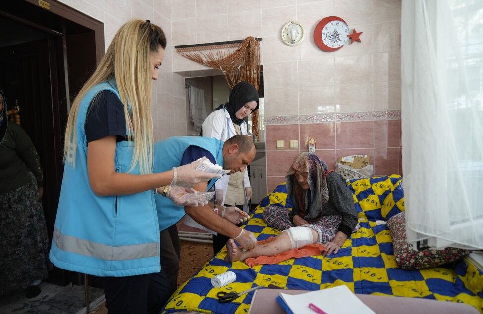 Evden Çıkamayan Hastalar Sağlık Hizmetine Evinde Ulaşıyor 2