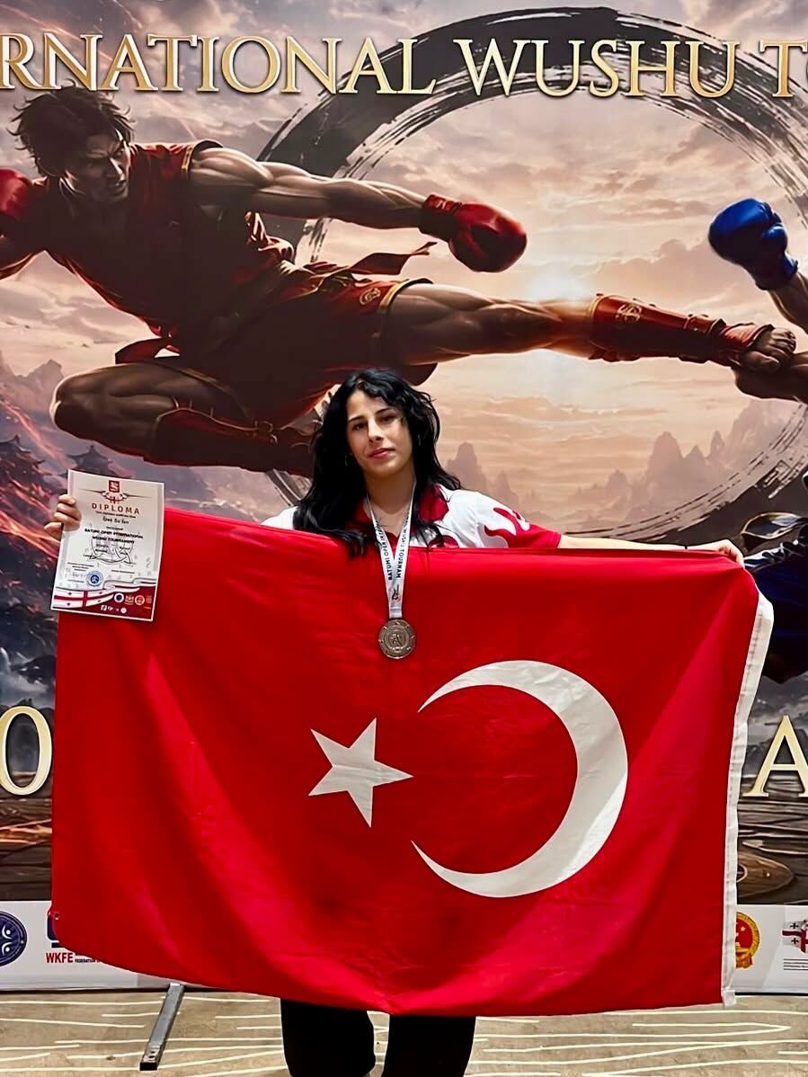 Niğdeli Wushucudan Uluslararası Derece 1