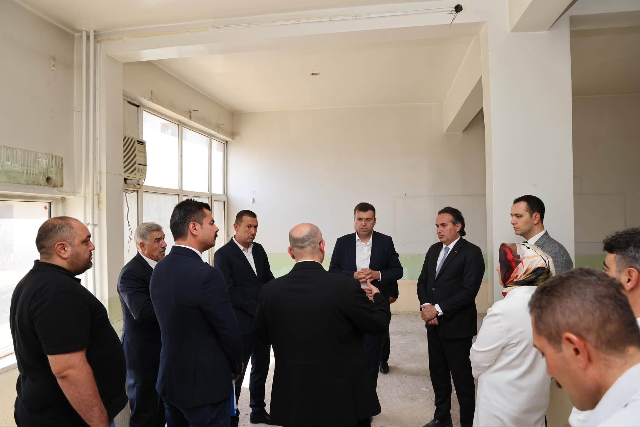 Vali Akmeşe Bor'da Kayısı Hasadına Katıldı 2