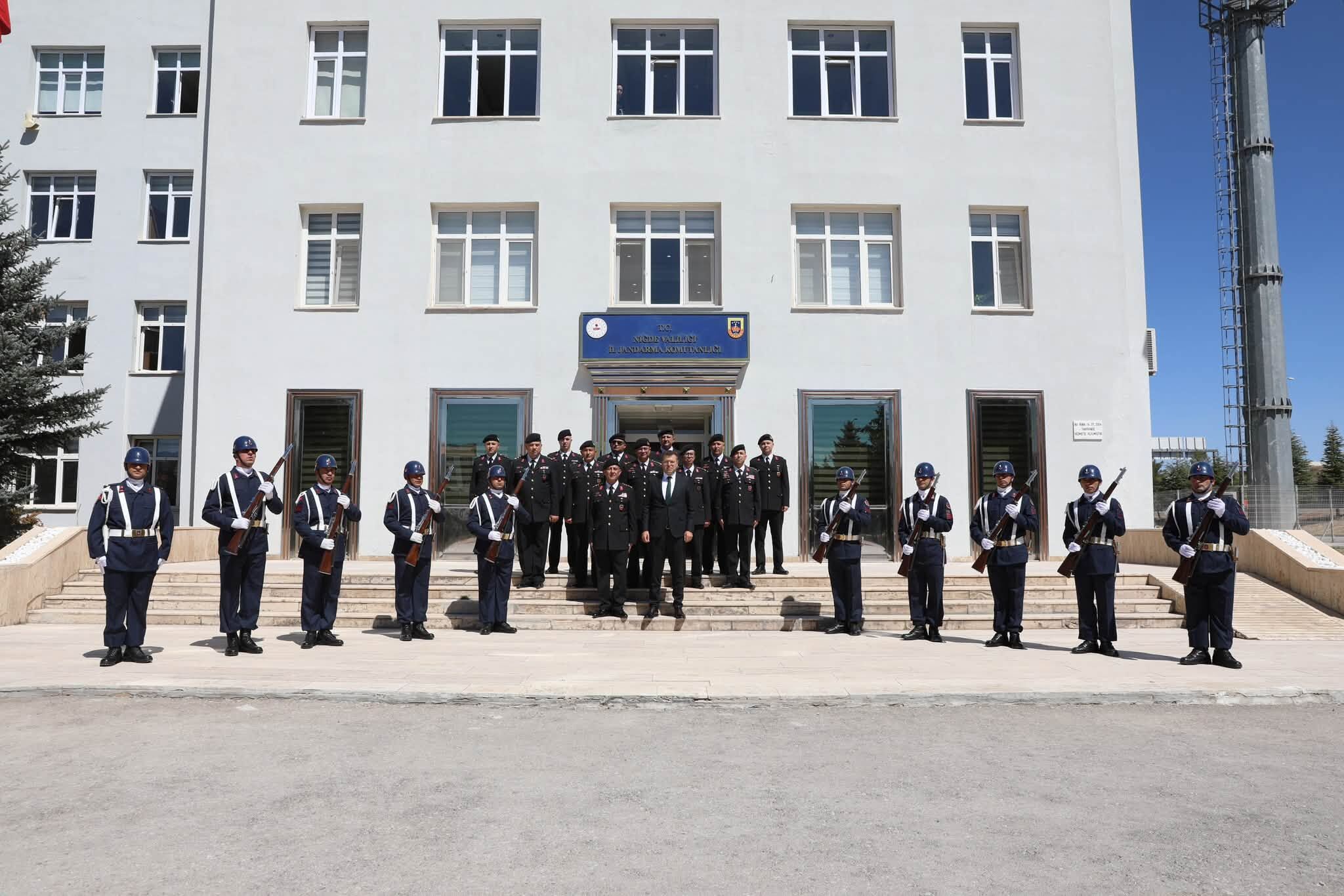 Akmeşe Jandarma Komutanından Brifing Aldı 2