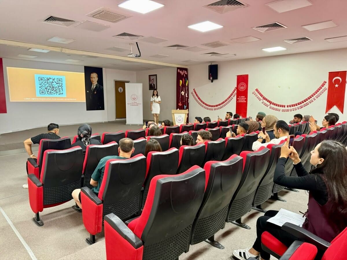 Evlenecek Gençlere Evlilik Öncesi Eğitimi
