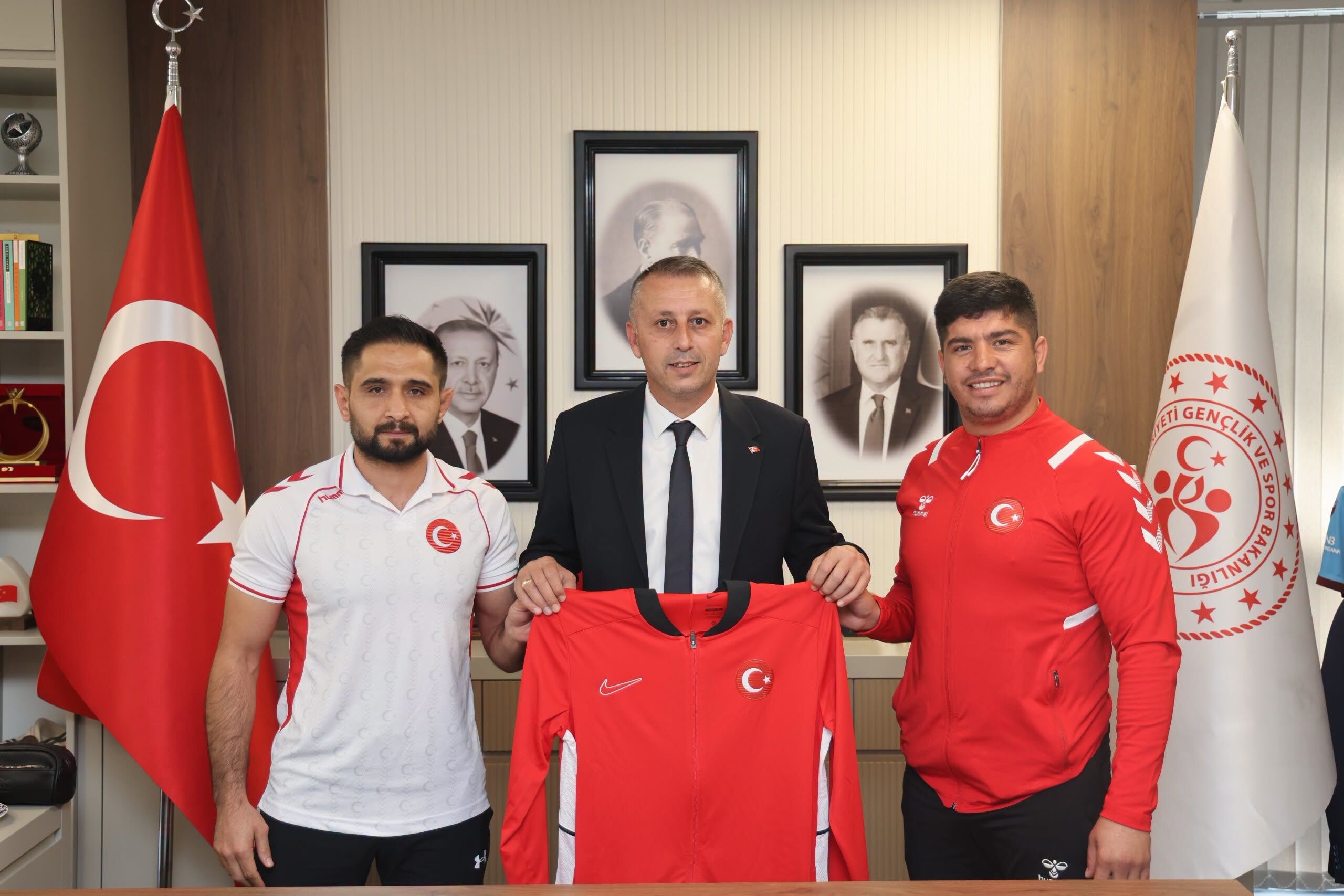 GÜNCEL
