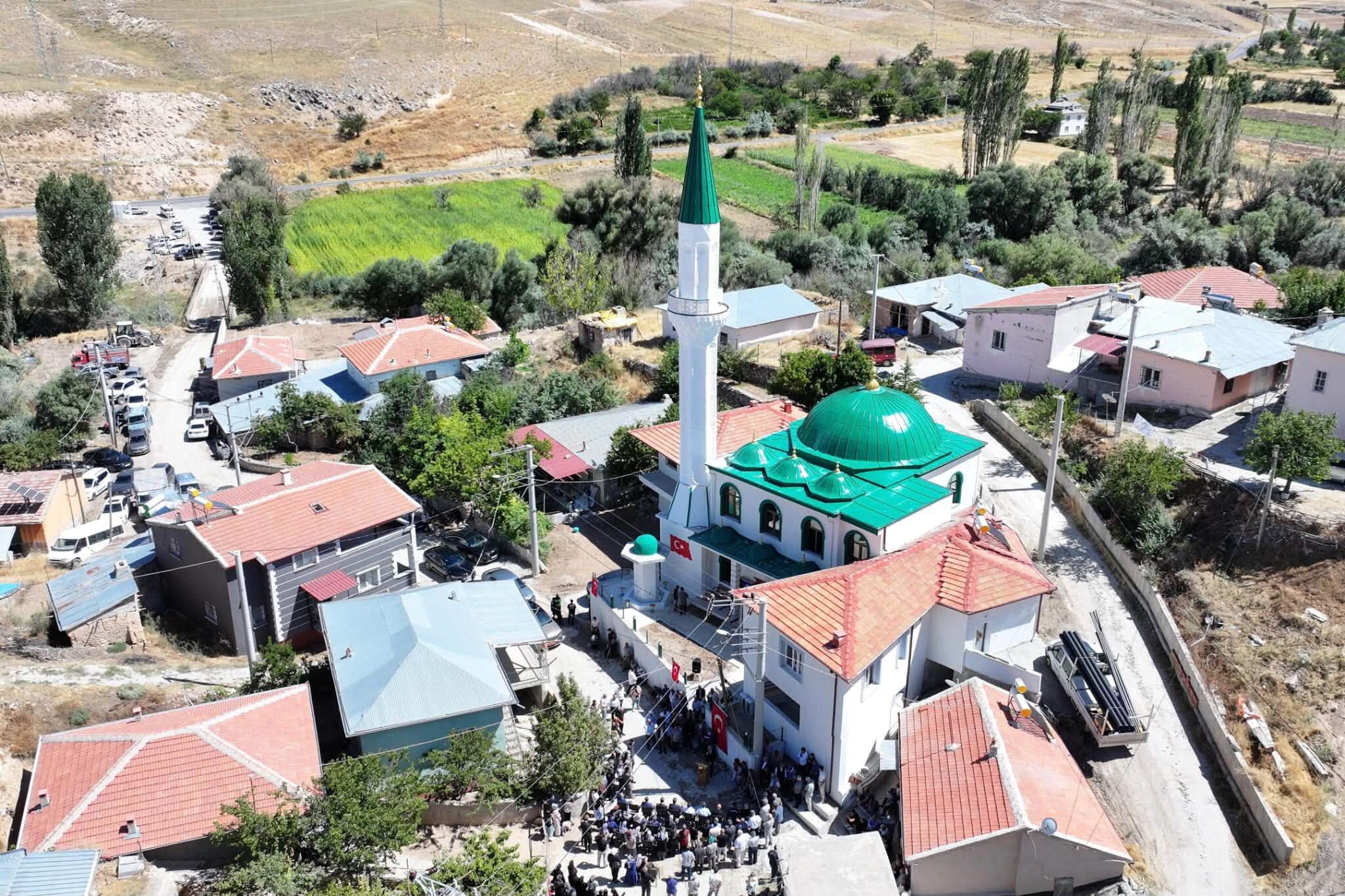Vali Akmeşe Ulukışla’da Cami Açılışına Katıldı 1