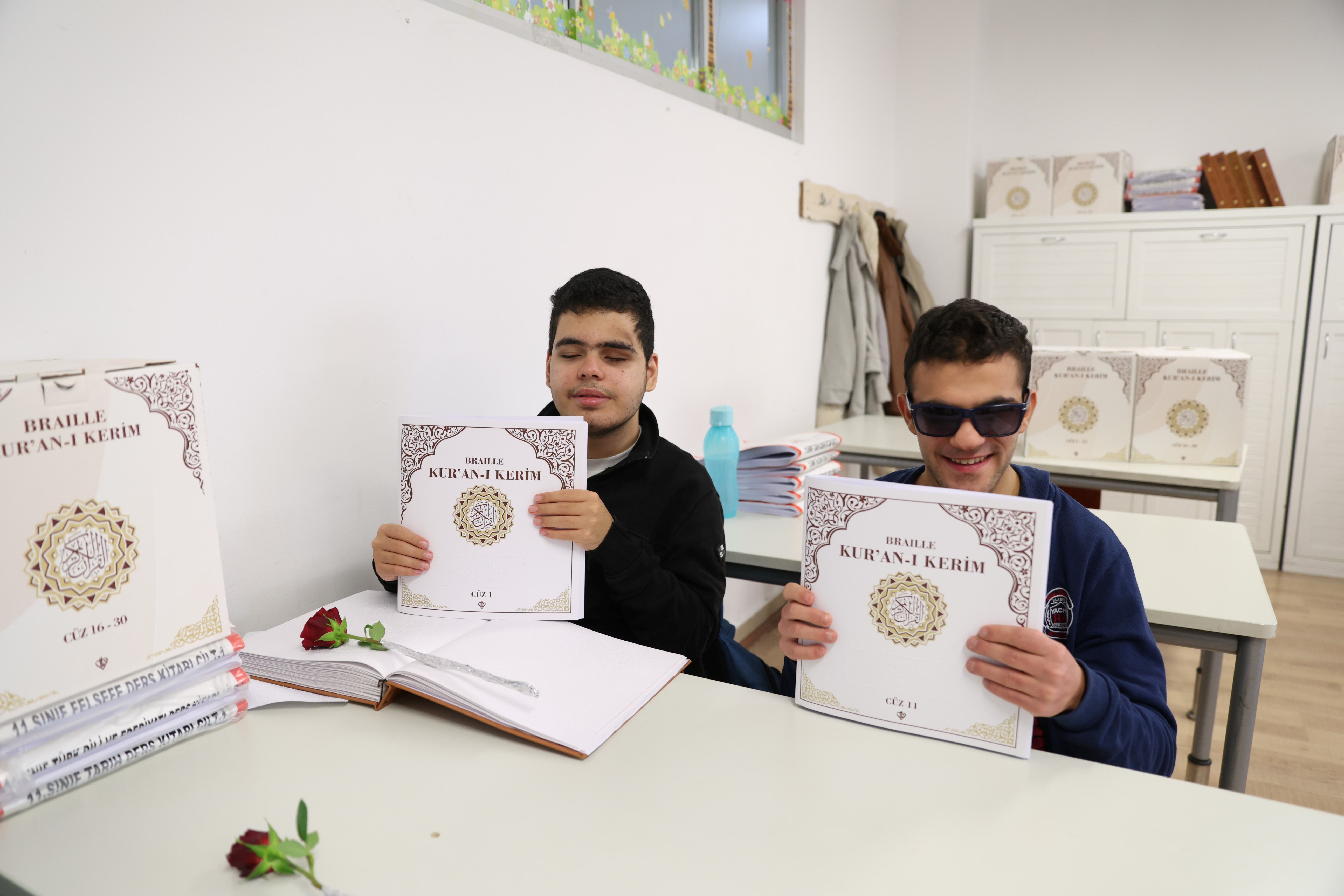 Kani Karaca Anadolu İhl Braille Kuran Dağıtım (41)