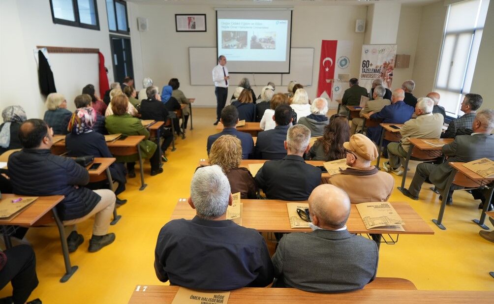 Niğde'de Üniversite Sıralarında Yaş Sınırı Kalktı Web 1