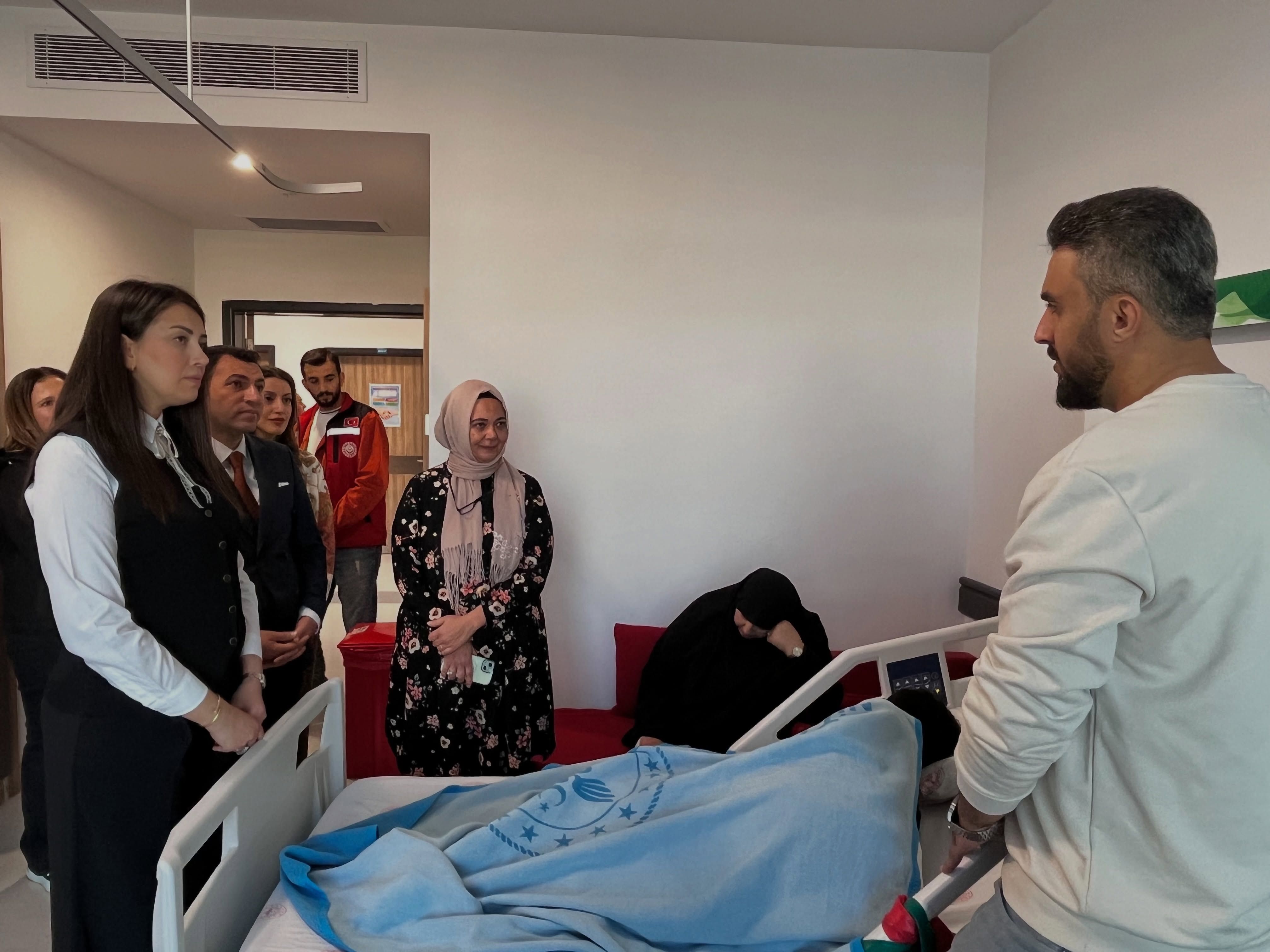 Şehit Annesine Ve Gazzeli Muhsin'e Ziyaret 2