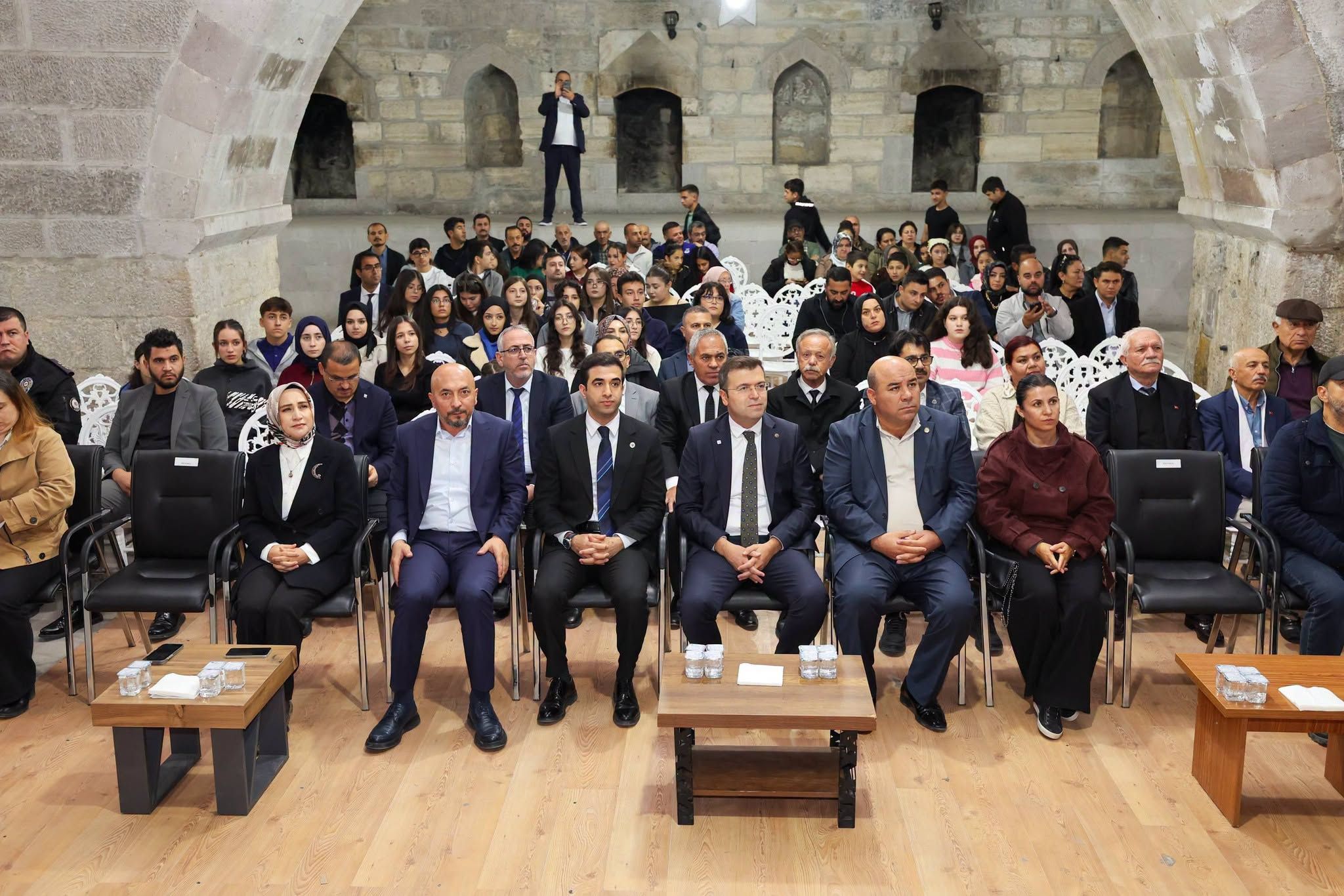 Tarihi Handan Yükselen Ses Ulukışla’da Şiir Şöleni 1
